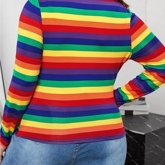 TOP NWOT - Picture 6 of 7